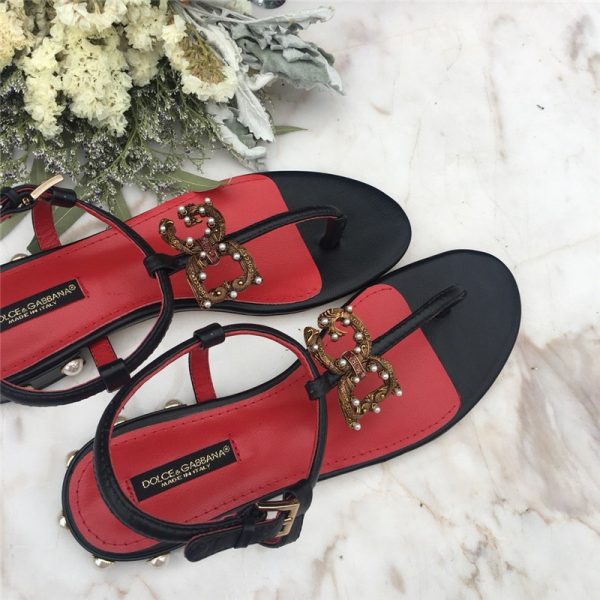 D&G AMORE FLAT SANDAL Red Black - Image 9