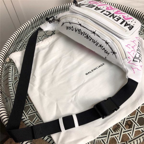 BALENCIAG graffiti belt bag - Image 7