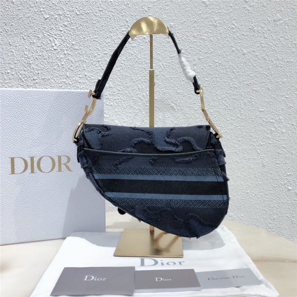 Blue Saddle Camouflage Embroidered Canvas Bag - Image 3