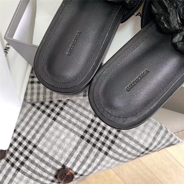 Balenciaga BLACK GOLD Oval BB Mule Sandal for Women - Image 5