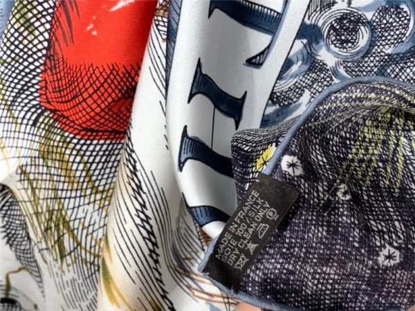 Dior silk scarf - Image 4