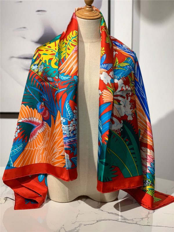 hermes ladies summer silk scarf red