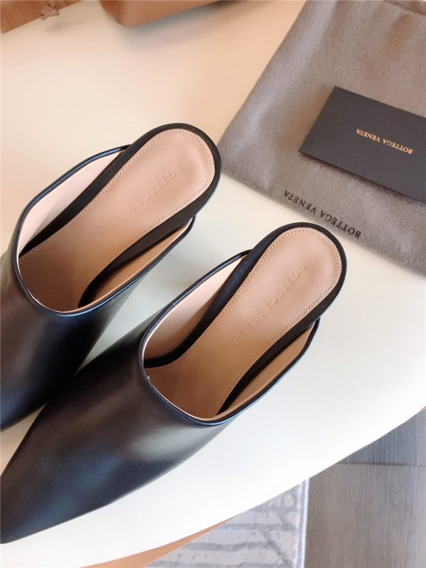 Bottega Veneta block heel sandals - Image 4