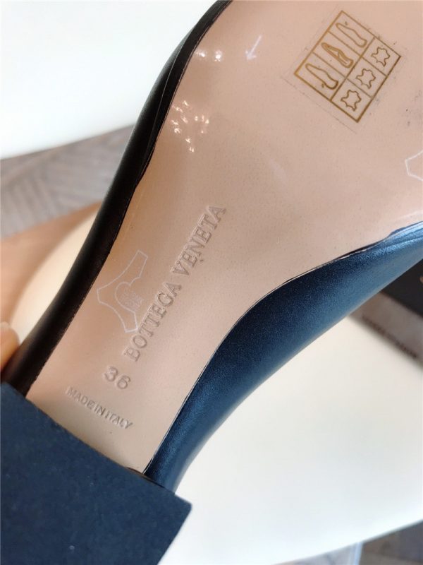 Bottega Veneta block heel sandals - Image 9