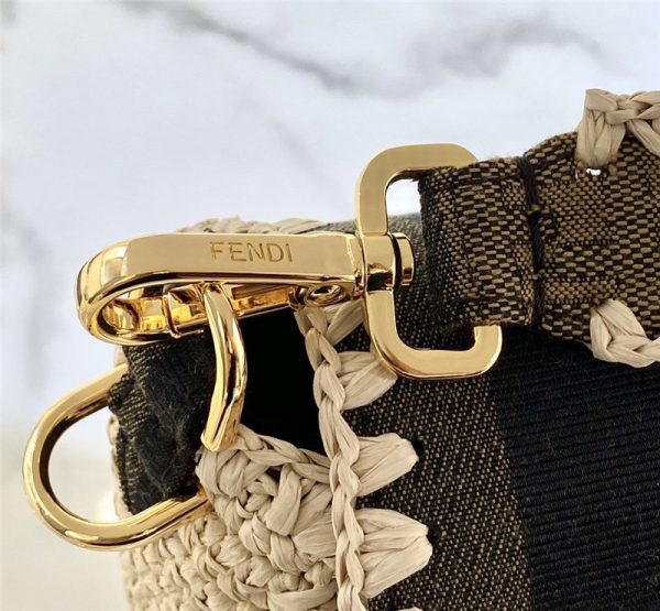 fendi Baguette Weave bag - Image 6