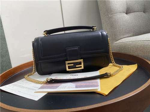 fendi baguette bag