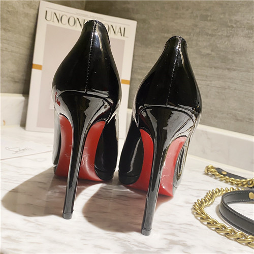 Gucci red hotsell bottom heels