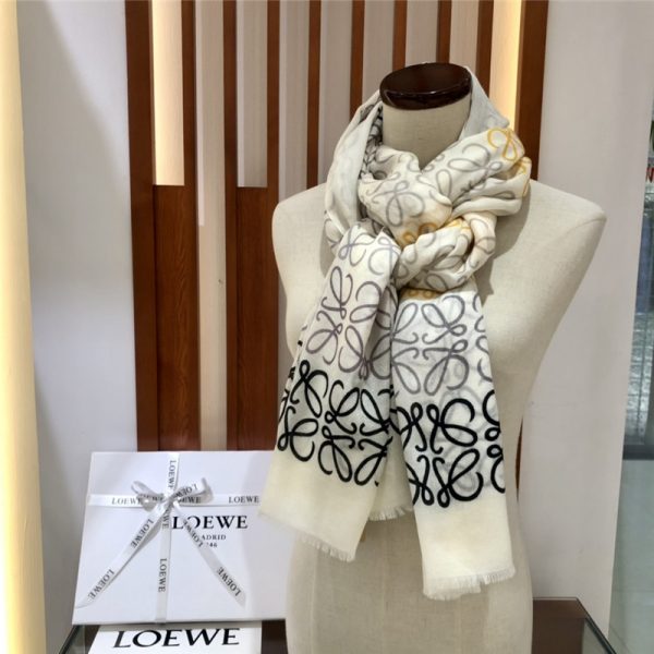 loewe anagram scarf in wool and cashmere - Image 7