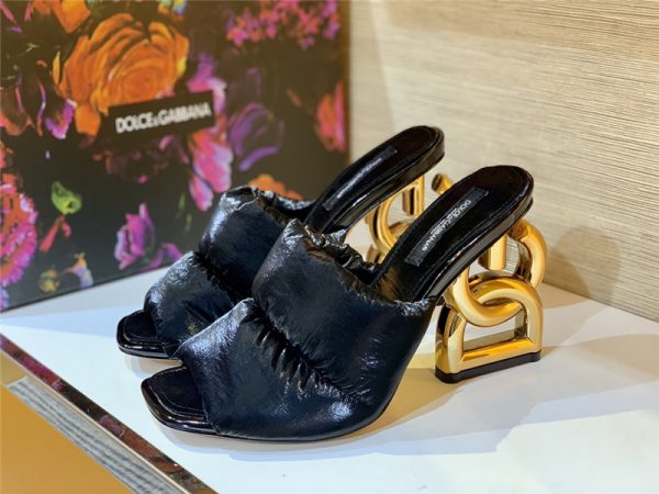 dolce & gabbana d&g down letter drag sandals