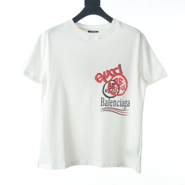 Gucci x Balenciaga joint red and white letter graffiti cola print short-sleeved T-shirt