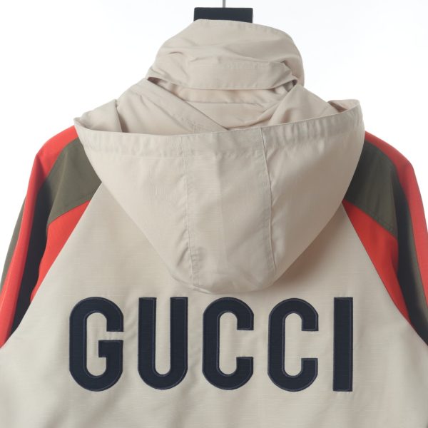 GUCCI 22FW Pineapple Embroidered Zipper Pocket Hooded Windbreaker Jacket - Image 7