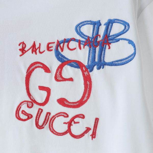 Gucci & Balenciaga joint blue and red embroidered letters short-sleeved T-shirt - Image 5