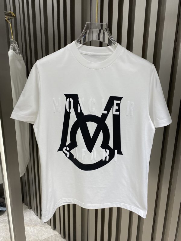 Moncler three-dimensional offset printing half-sleeved T-shirt - Image 4