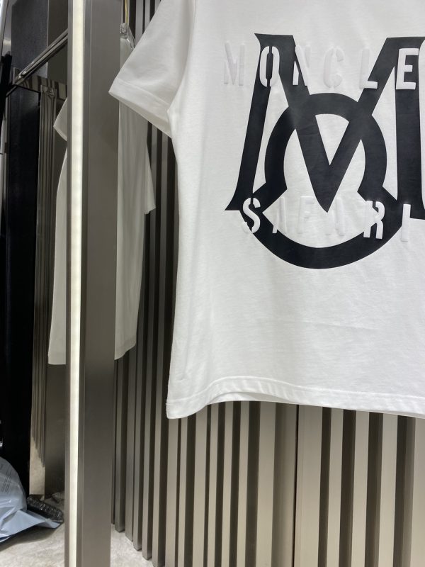 Moncler three-dimensional offset printing half-sleeved T-shirt - Image 5