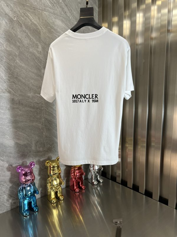 Moncler / Mengkou spring and summer new products three standard complete T-shirt short sleeves - Image 10