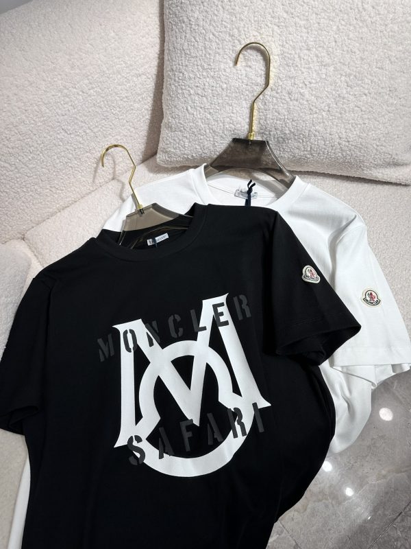 Moncler Mengkou Men and women with the same style couples spring and summer latest counters with the same style, trendy brand logo casual short-sleeved T-shirt - Image 7