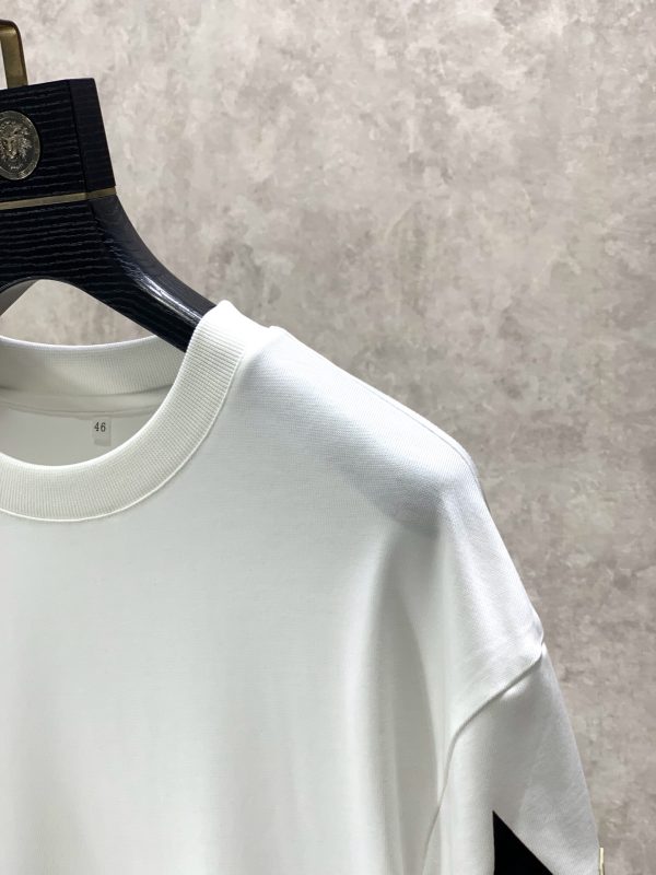 Moncler Mengkou 2023 summer new drop shoulder profile short-sleeved T-shirt, jacquard Logo on the chassis - Image 5