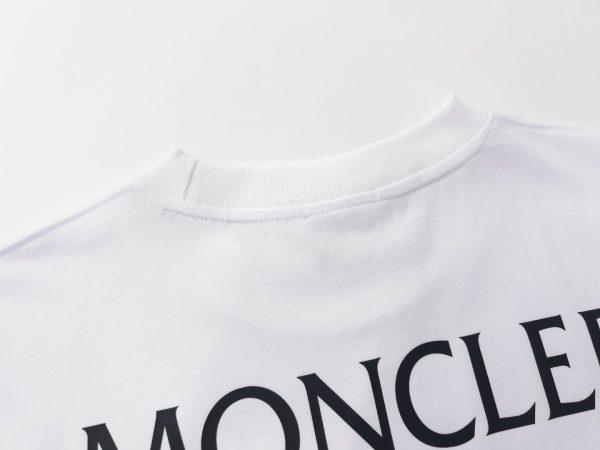 MONCLER~Mongolia new season digital printing short-sleeved T-shirt - Image 5