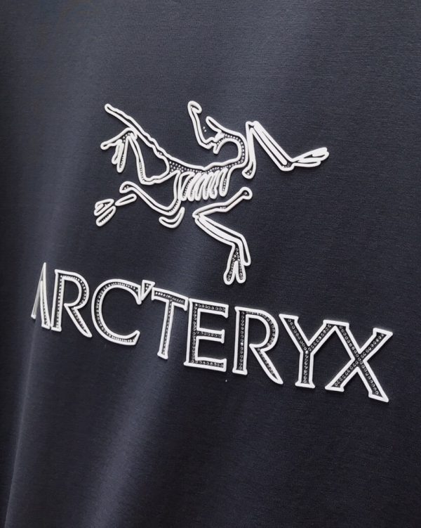 (Arcteryx) Archeopteryx 23ss spring and summer short-sleeved round-neck T-shirt, high-definition jade silk fabric is super skin-friendly and comfortable - Image 4