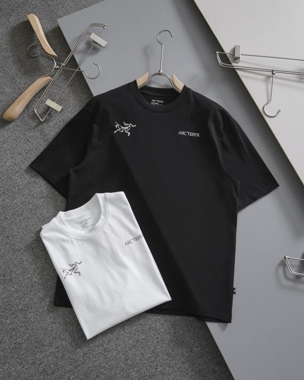 Arcteryx Captive Split Archeopteryx double standard Logo print simple short-sleeved T-shirt - Image 4