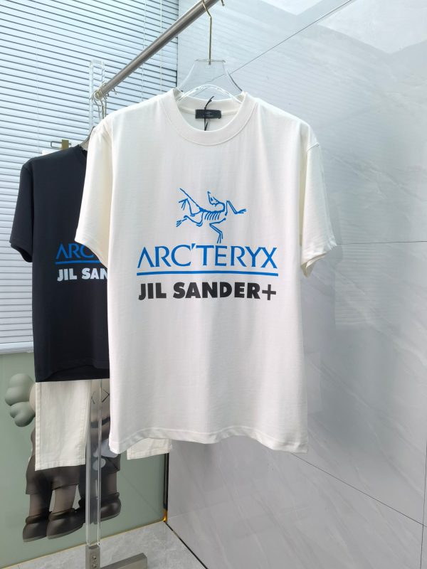 ARCTERYX Archeopteryx 2023 spring and summer new rabbit ? year joint limited edition male and female couple of the same style ? short-sleeved T-shirt