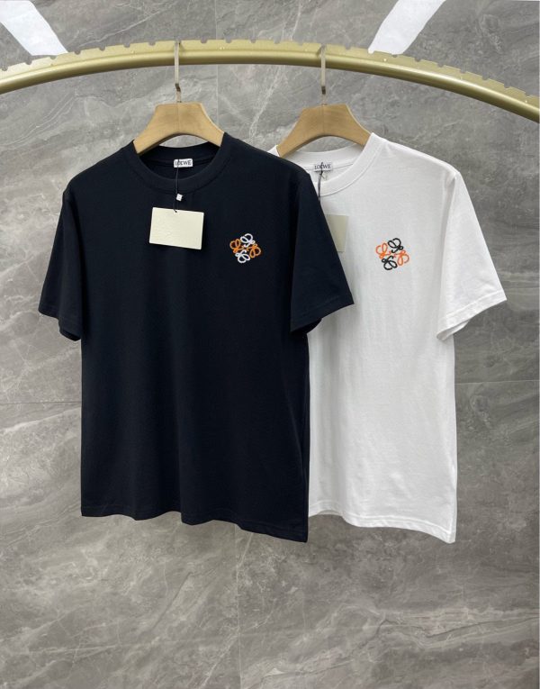 LOEWE 2023 men's round neck short-sleeved T-shirt is new! Iconic small embroidered LOGO