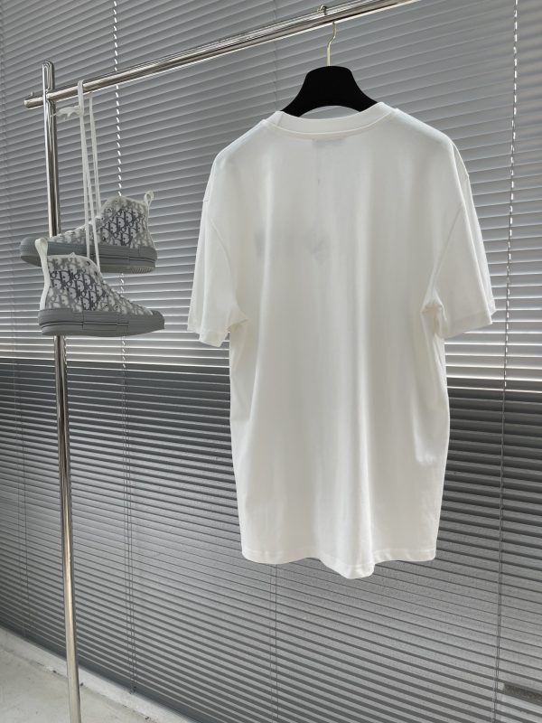 Loew couple classic logo short sleeves, absolutely popular new style, although LOEWE will launch a similar style design every year - Image 9