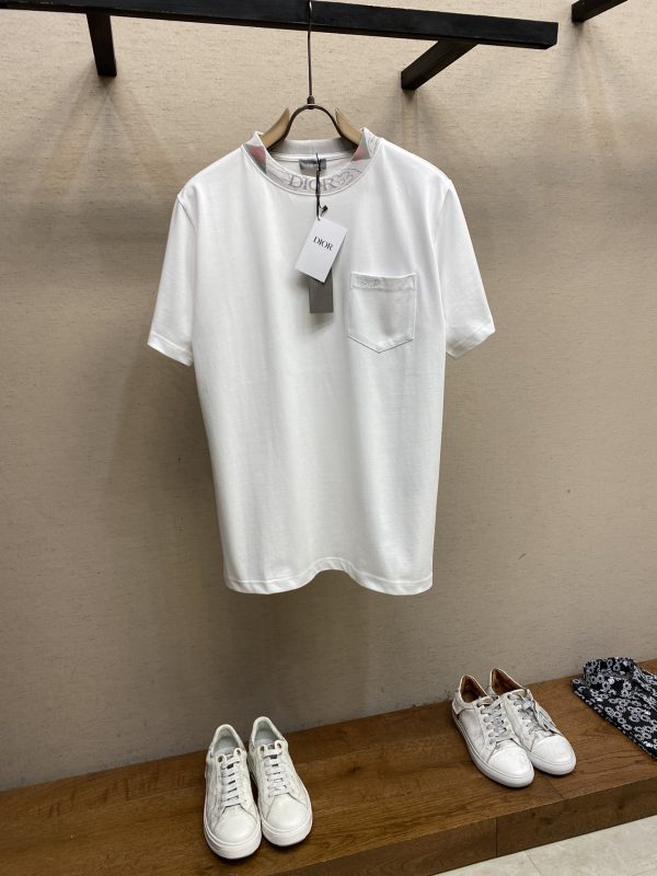 The latest series of Dior and 2023 AW have unambiguous quality. I have entered T and sweater before, and I know that the quality is impeccable! 21 sticks of 100% imported glutinous rice cotton