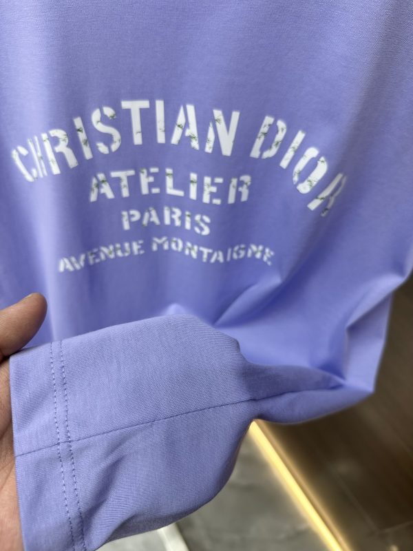 Dior classic high-end hard goods! The new T-shirts in the 23 summer counters are perfect in details, sunny and fashionable, and modern. Using the original 32-count double-yarn pure cotton fabric - Image 8
