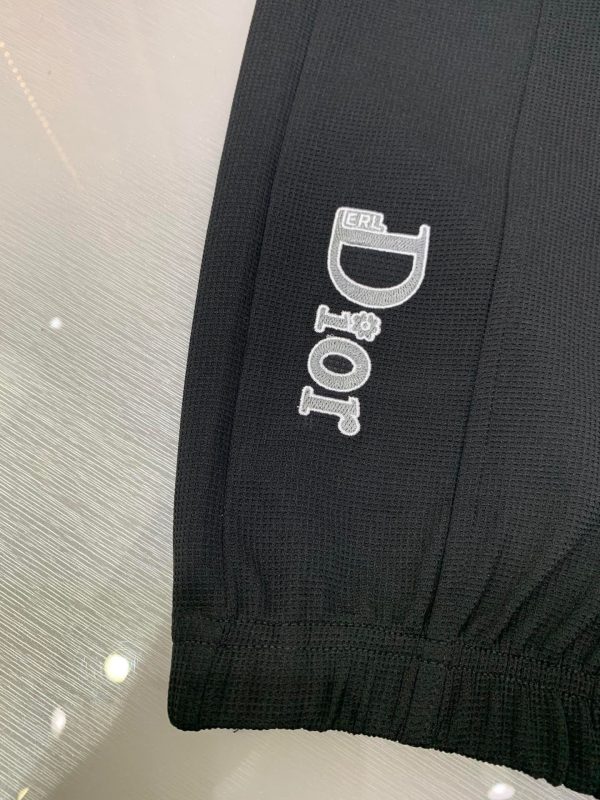 Brand [DIOR] men's casual pants 2023SS spring and summer new style, perfect hemming inside, customized original hardware, heavy embroidery craft pattern Logo - Image 7