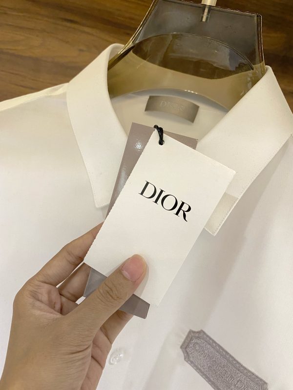DIOR 2023 early spring new product counter casual long-sleeved shirt! Perfectly embroidered logo text, seamless tailoring Imported 80-count ultra-high-count mulberry silk cotton - Image 5