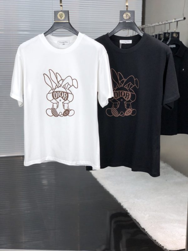 ??Dior ?️Wear more than 200 catties 2023SS spring and summer new short-sleeved T-shirt, available at the counter simultaneously, imported pure cotton fabric for customers, comfortable and breathable