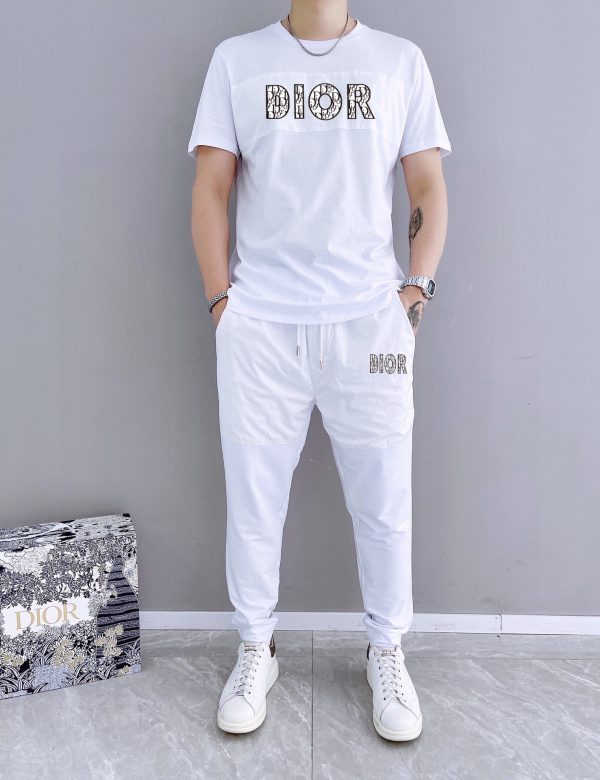 [DIOR] 2023 official website with the same style. World-renowned luxury brand. Summer men's short-sleeved suit, high-quality original order? goods suit uses imported original fabric