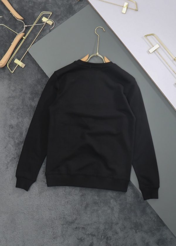 The latest DIOR 2022 autumn and winter products are available at counters at the same time. The original order is hard to find. Casual and fashionable round neck sweater - Image 17
