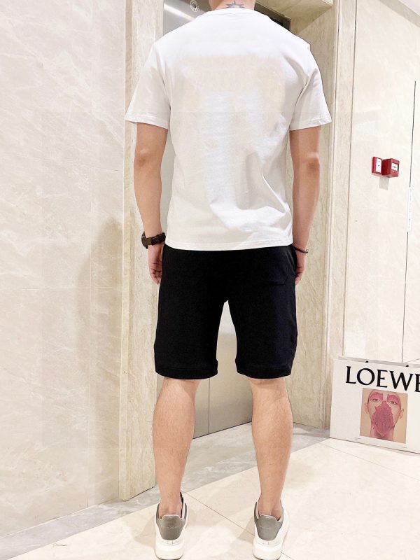 Brand [DIOR] 2023 new men's short-sleeved shorts suit! Synchronous sales on the official website! High-end version on the market! Delicate and soft - Image 7