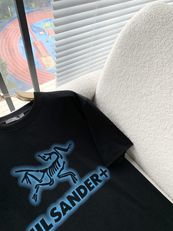 ARCTER*X Archeopteryx co-branded JIL SANDER 2023 spring and summer new men's and women's same style ?Short-sleeved T-shirt outdoor brand Maybe the first thing you think of is Canada Goose - Image 11