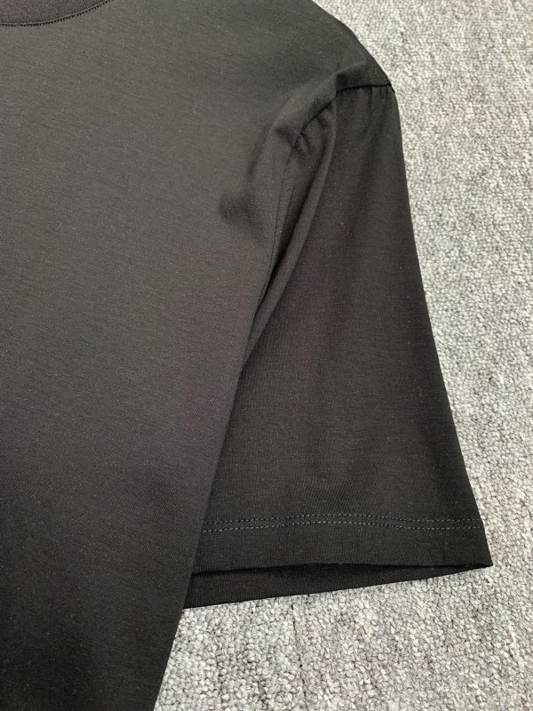 YSL Saint Laurent men's 2023 spring and summer new short-sleeved T-shirts, the summer office is elegant, tall and fashionable, and the first choice is a round neck short-sleeved - Image 7