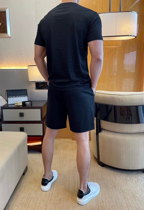 YSL Saint Laurent] 2023 new men's short-sleeved shorts suit! Simultaneous sales on the official website! High-end version on the market - Image 5