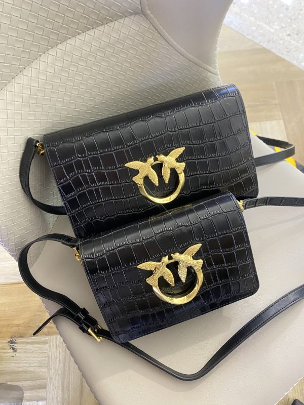 2023 New Pinko Swallow Bag Product High Crocodile Pattern Fashion Women's Bag One Shoulder Messenger Women's Bag Retro Black