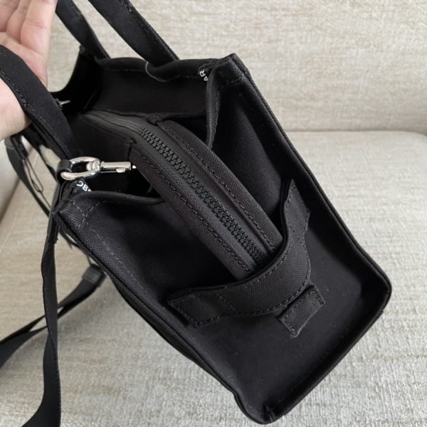 Marc Jacobs Tote Bag New Style With Long Shoulder Strap Detachable Adjustable Fashion Simple Dust Bag - Image 5