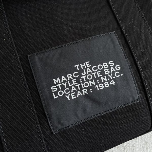 Marc Jacobs Tote Bag New Style With Long Shoulder Strap Detachable Adjustable Fashion Simple Dust Bag - Image 6