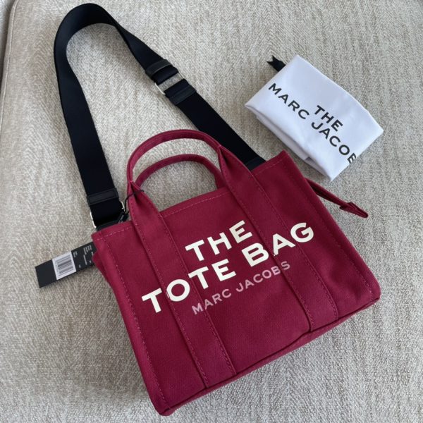 Marc Jacobs Canvas Shopping Bag New Style With Long Shoulder Strap Detachable Adjustable Fashion Simple Dust Bag Red - Image 3