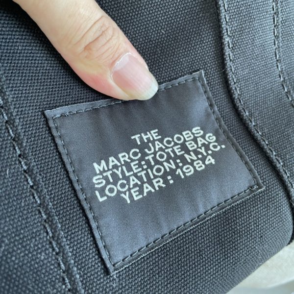 Marc Jacobs Canvas Shopping Bag New Style With Long Shoulder Strap Detachable Adjustable Fashion Simple Dust Bag Black - Image 7