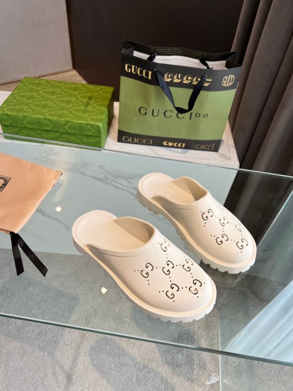 Gucci GG Slides perforated carved shoes White - Image 3