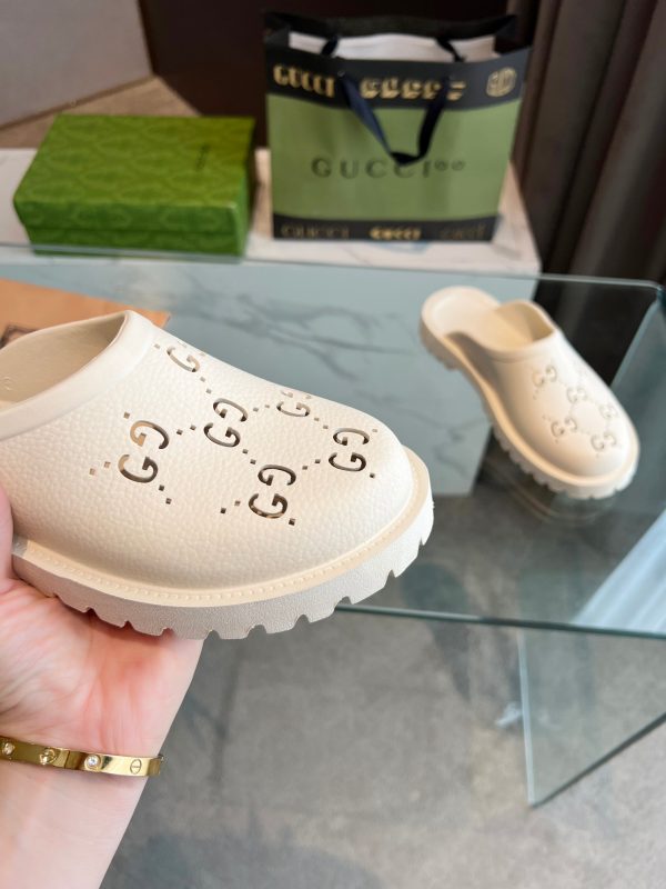 Gucci GG Slides perforated carved shoes White - Image 7