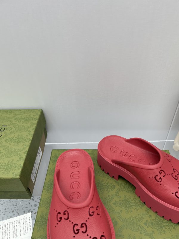 Gucci GG Slides perforated carved shoes red - Image 6