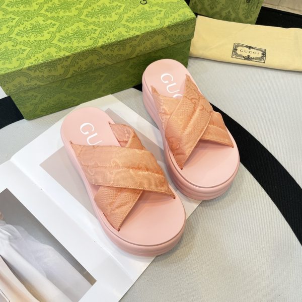 Gucci’s latest GG platform slippers E