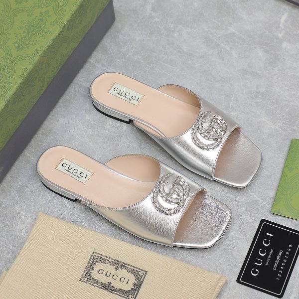 Gucci Slides latest loafers with a crystal diamond G clasp B
