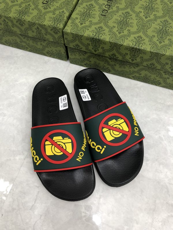 Gucci men’s and women’s homobian Gudgem slippers sandals A