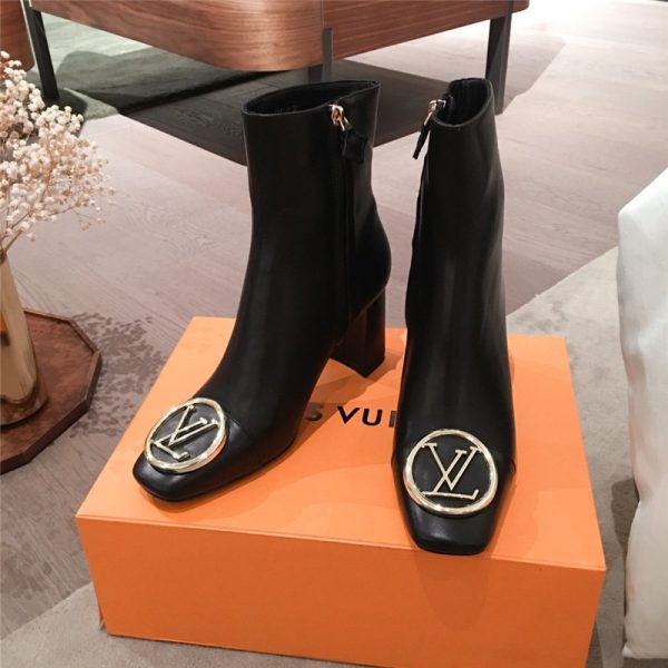 Replica  Louis Vuitton Fake LV Boots in Black